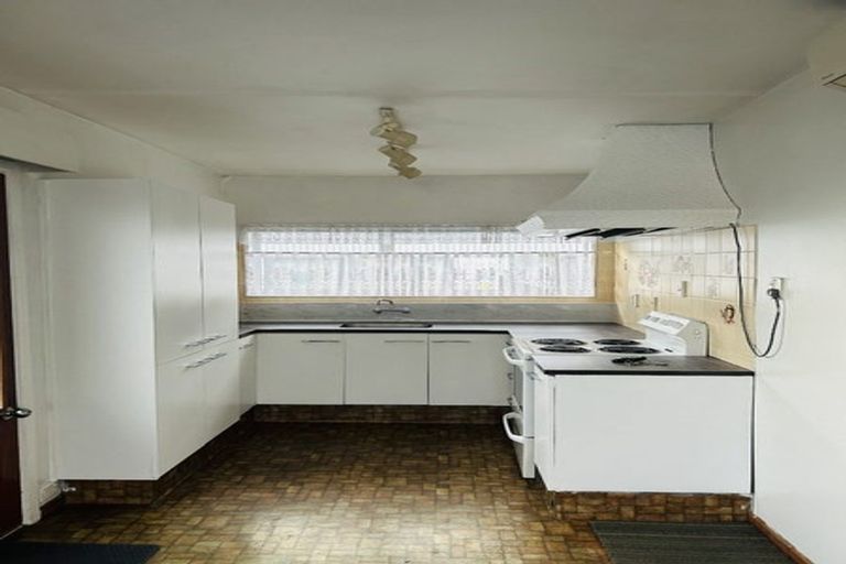 Photo of property in 2/26 Frederick Street, Waltham, Christchurch, 8011