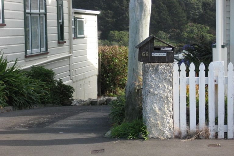 Photo of property in 70 Overtoun Terrace, Hataitai, Wellington, 6021