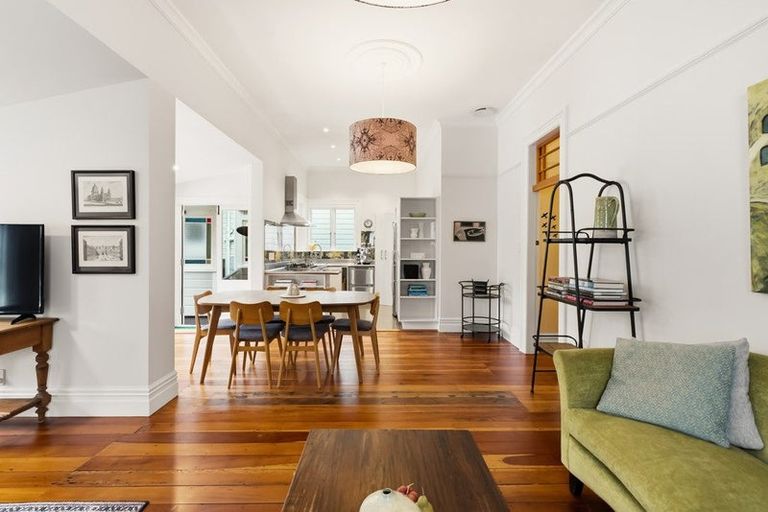 Photo of property in 36 Hamilton Road, Hataitai, Wellington, 6021