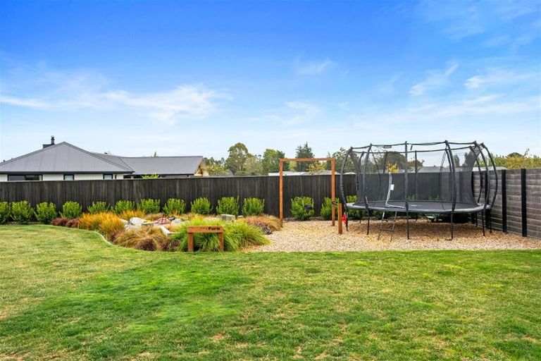 Photo of property in 77 Kingsdowne Drive, West Melton, 7618