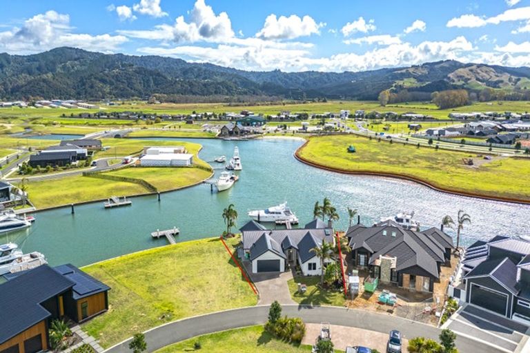 Photo of property in 7 Capstan Crescent, Whitianga, 3510