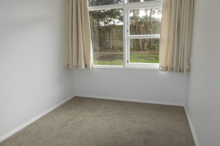 Photo of property in 1b Richard Street, Titahi Bay, Porirua, 5022