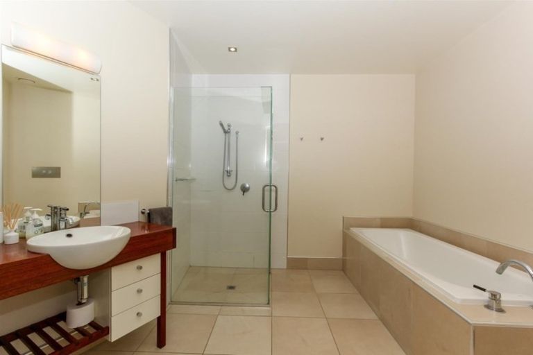 Photo of property in Quarterdeck, 3/4 Buller Street, New Plymouth, 4310