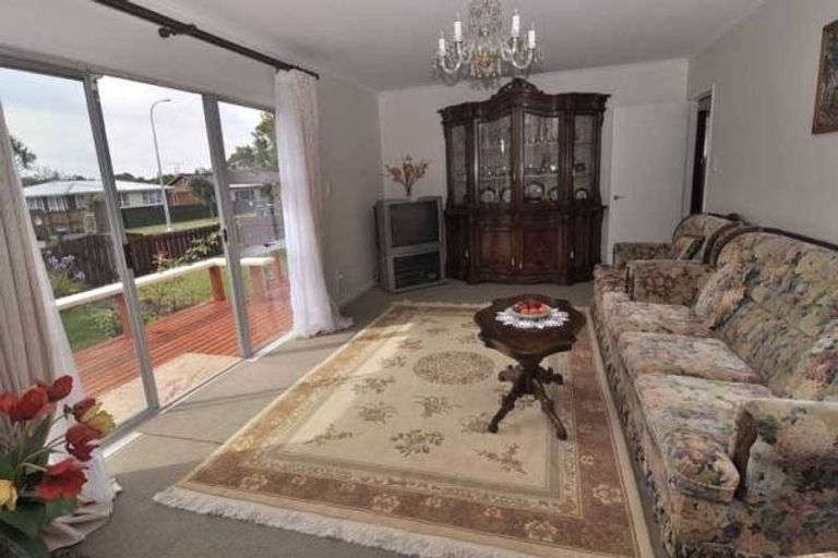 Photo of property in 34 Riverpark Crescent, Henderson, Auckland, 0610