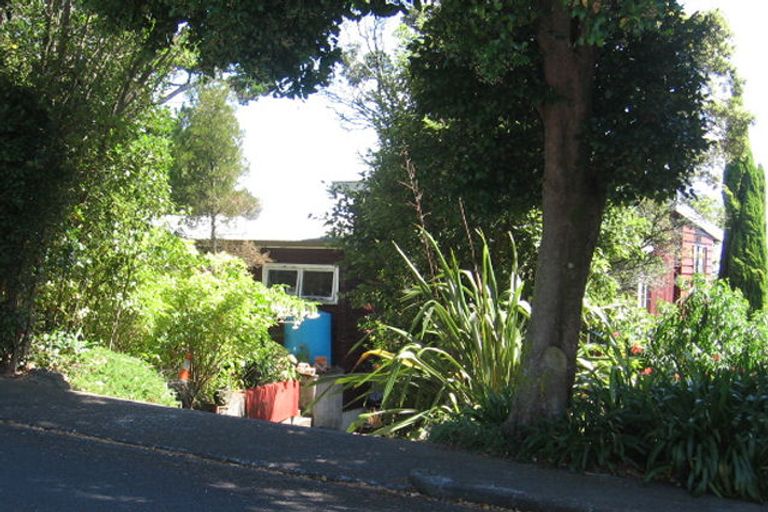 Property details for 25a Cape Horn Road, Mount Roskill, Auckland, 1041