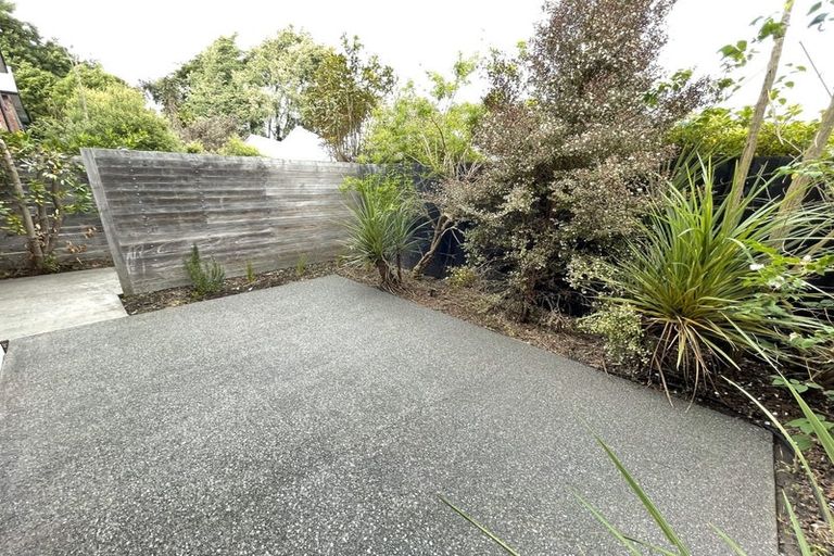 Photo of property in 2/89 Poulson Street, Addington, Christchurch, 8024