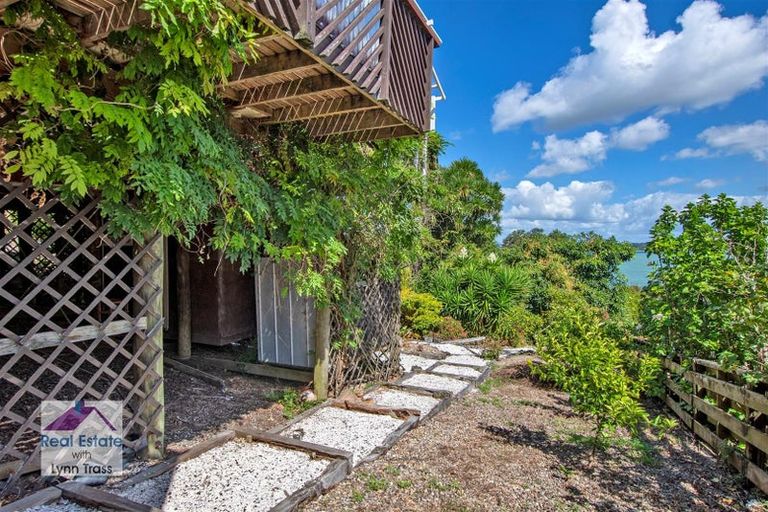 Photo of property in 21 Weir Crescent, Onerahi, Whangarei, 0110