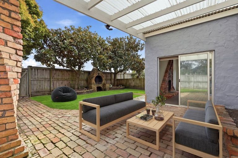 Photo of property in 49 Springs Road, Parakai, 0830