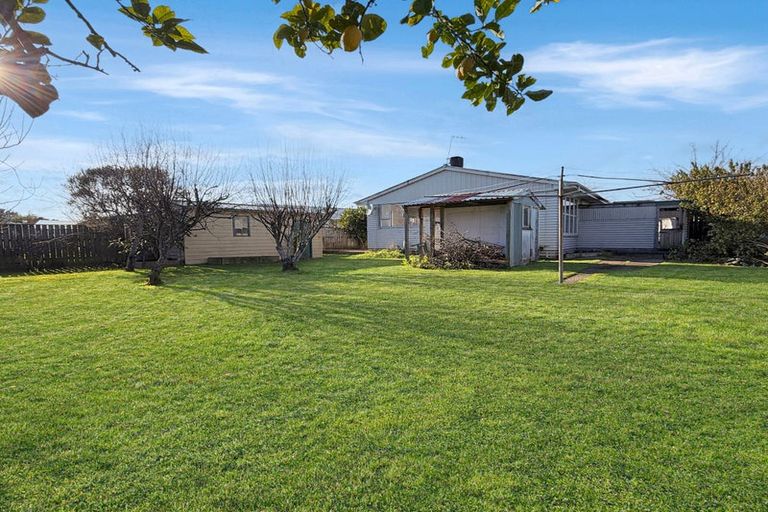 Photo of property in 6 Awatea Street, Levin, 5510