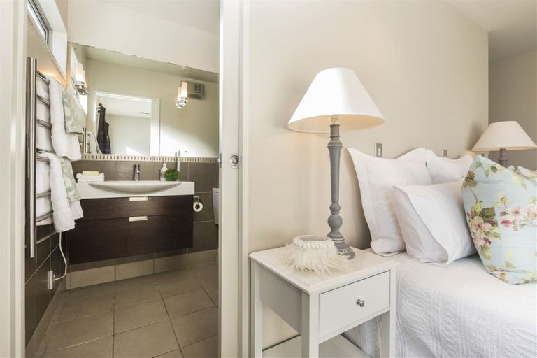 Photo of property in 36 Rhodes Street, Merivale, Christchurch, 8014