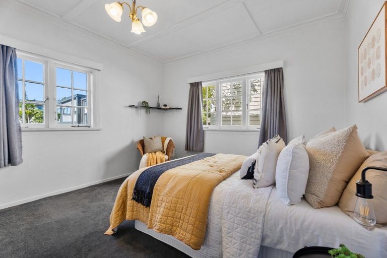 Photo of property in 13 Akarana Avenue, Mount Roskill, Auckland, 1041