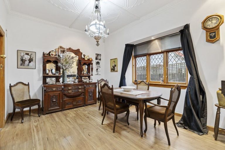 Photo of property in 209 Victoria Avenue, Hokowhitu, Palmerston North, 4410