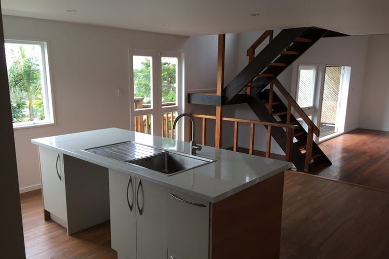 Photo of property in 112a Rosier Road, Glen Eden, Auckland, 0602