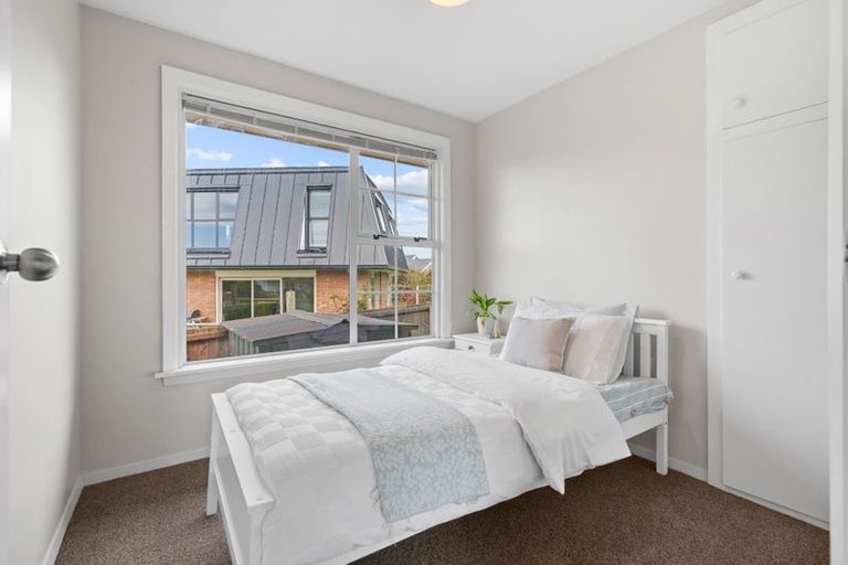 Photo of property in 25 Hillcrest Place, Avonhead, Christchurch, 8042