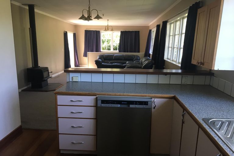 Photo of property in 25 Shortland Street, Regent, Whangarei, 0112