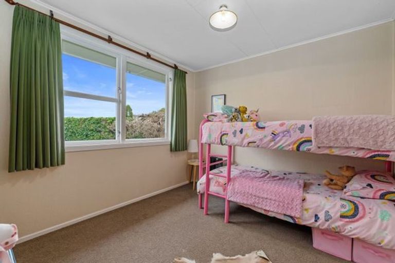 Photo of property in 1 Ngatuku Place, Tokoroa, 3420