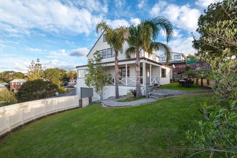 Photo of property in 1/163 Oaktree Avenue, Browns Bay, Auckland, 0630