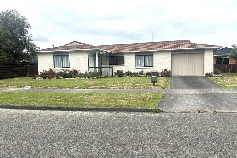 Photo of property in 2 Delta Place, Milson, Palmerston North, 4414