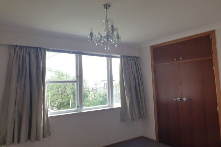 Photo of property in 49 Oxford Street, Tawa, Wellington, 5028