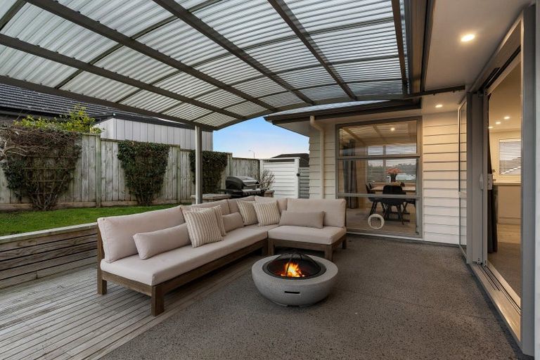 Photo of property in 13 Pitoitoi Drive, Riverhead, 0820