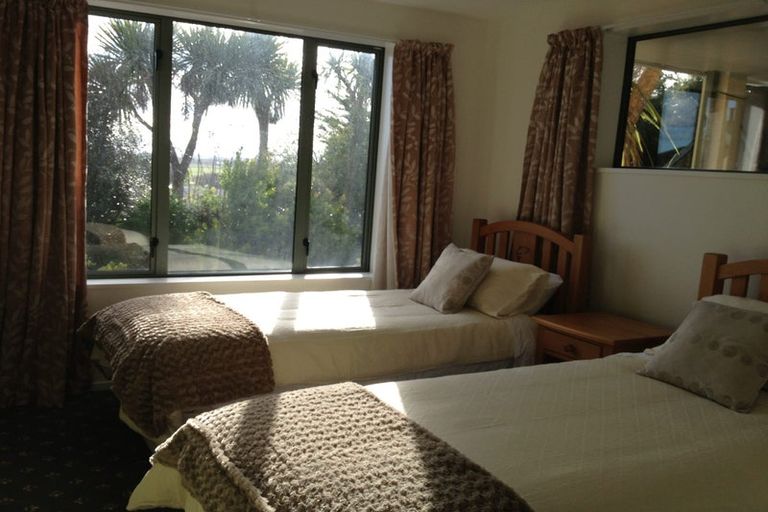 Photo of property in 6 Ennerdale Row, Westmorland, Christchurch, 8025