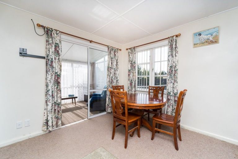 Photo of property in 14 Vernon Avenue, Takaro, Palmerston North, 4412