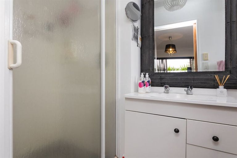 Photo of property in 6 Wedgwood Grove, Highbury, Palmerston North, 4412