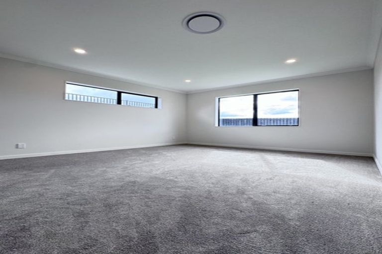 Photo of property in 75 Parish Drive, Wainui, 0932