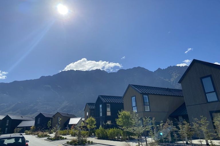 Photo of property in 20 Mulholland Drive, Jacks Point, 9371