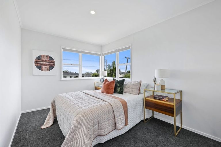 Photo of property in 109 Sandspit Road, Shelly Park, Auckland, 2014