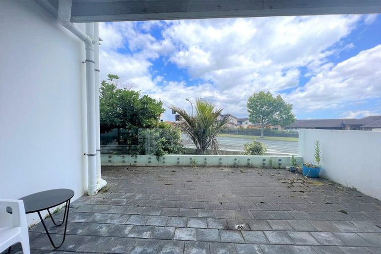 Photo of property in 7/136g Stancombe Road, Flat Bush, Auckland, 2016