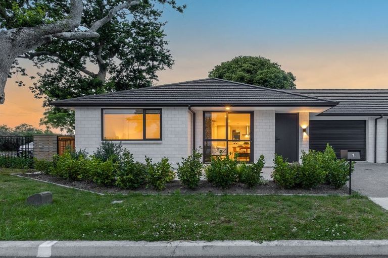 Photo of property in 1 Catherine Lane, Levin, 5510