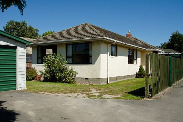 Photo of property in 1/125 Maidstone Road, Ilam, Christchurch, 8041