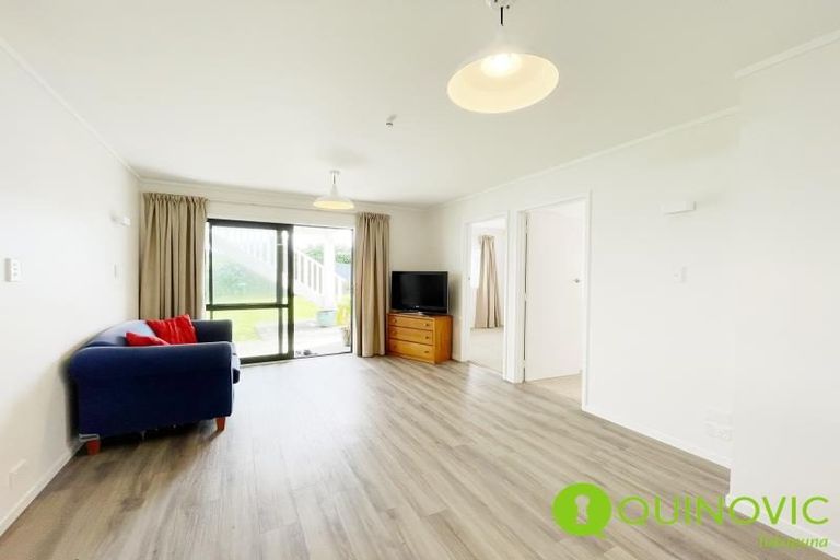 Photo of property in 10 Westwell Road, Belmont, Auckland, 0622