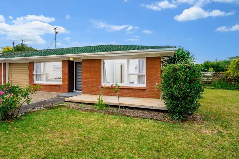 Photo of property in 2/63 Cardiff Road, Pakuranga, Auckland, 2010