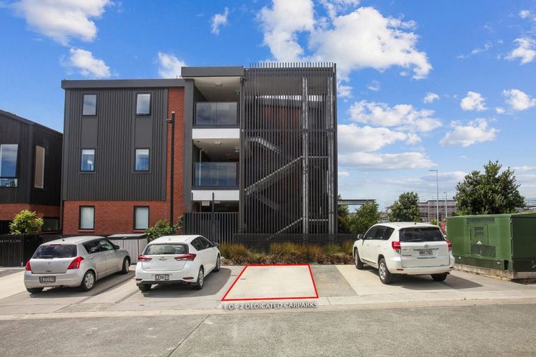 Photo of property in 3/2 Sioux Road, Hobsonville, Auckland, 0616