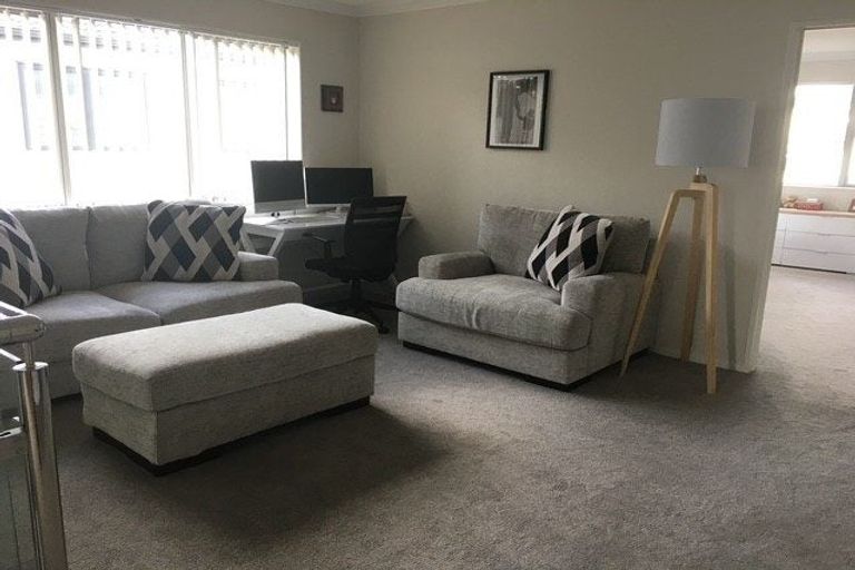 Photo of property in 16 Hikuawa Road, Flat Bush, Auckland, 2019