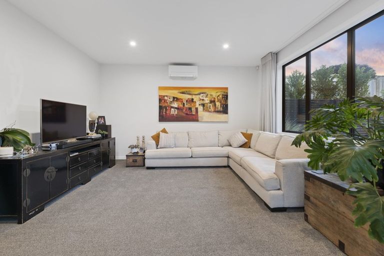 Photo of property in 6b Pounamu Avenue, Greenhithe, Auckland, 0632