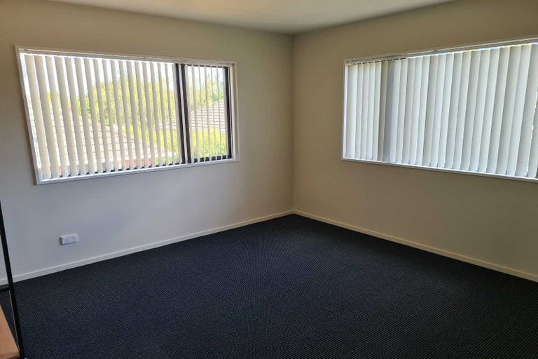 Photo of property in 49 Maidstone Road, Ilam, Christchurch, 8041