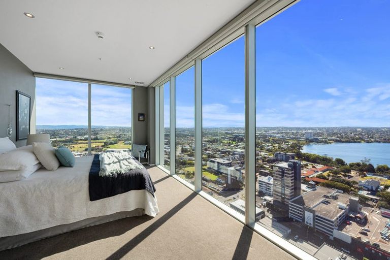 Photo of property in Sentinel Apartments, 2703/3 Northcroft Street, Takapuna, Auckland, 0622