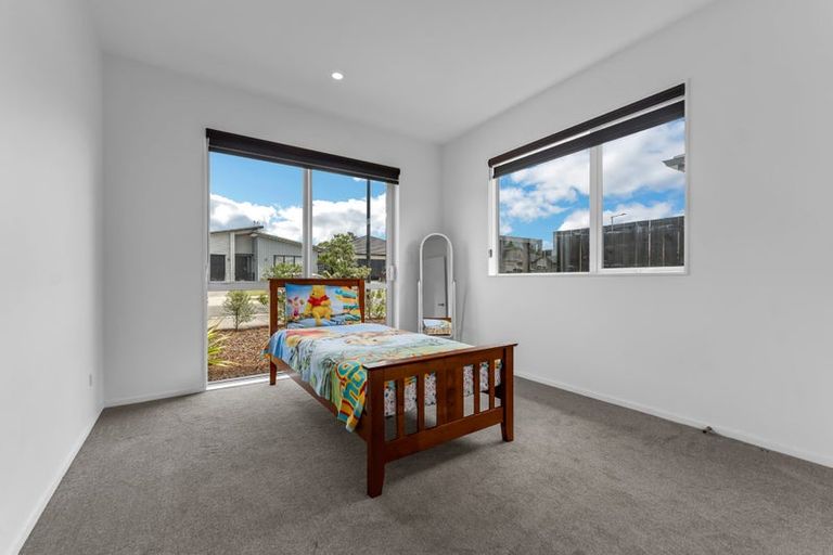 Photo of property in 66 Vinistra Road, Kumeu, 0810