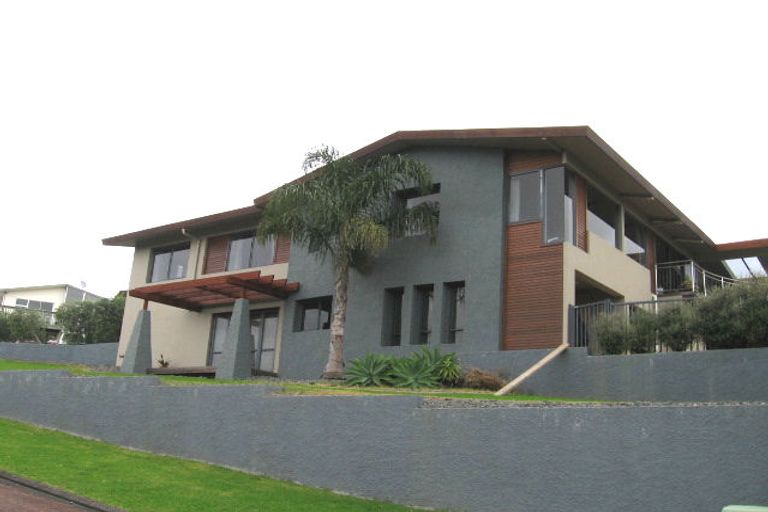 Photo of property in 3 Endymion Place, Half Moon Bay, Auckland, 2012