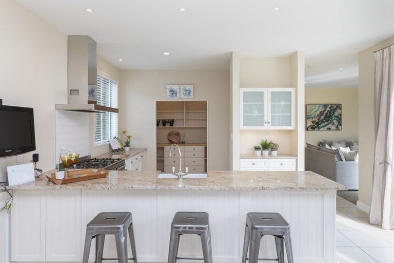 Photo of property in 16 Worsleys Road, Cracroft, Christchurch, 8025