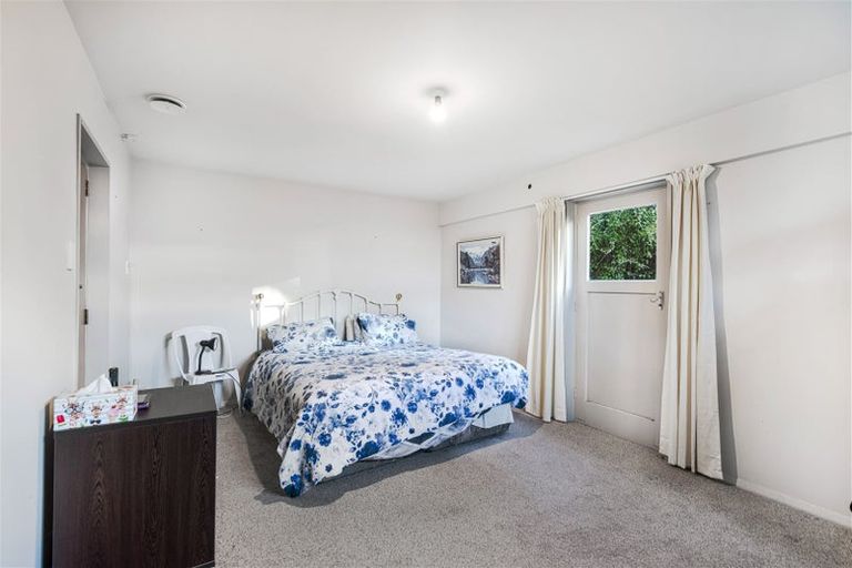 Photo of property in 196 Dyers Pass Road, Cashmere, Christchurch, 8022