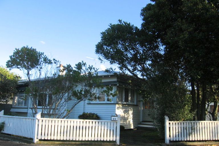 Photo of property in 11 Mahoe Avenue, Takaro, Palmerston North, 4410