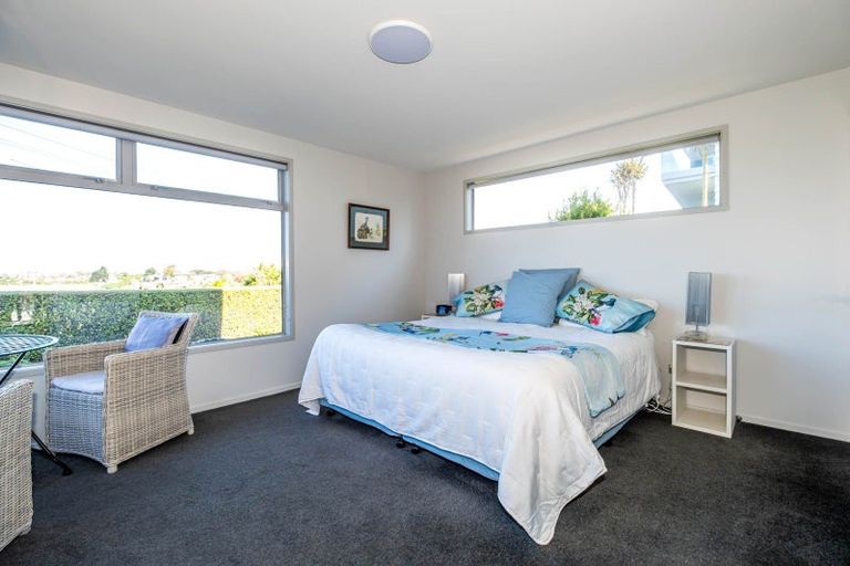Photo of property in 2 Moore Street, Waimataitai, Timaru, 7910
