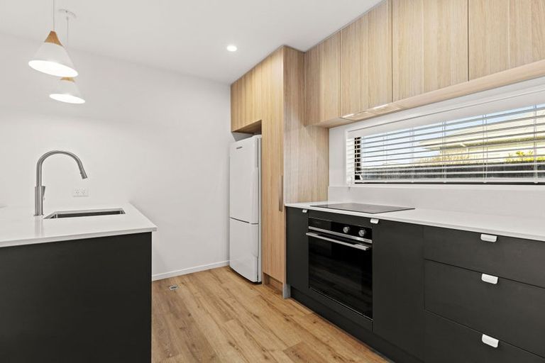 Photo of property in 2/21 Mersey Street, St Albans, Christchurch, 8014