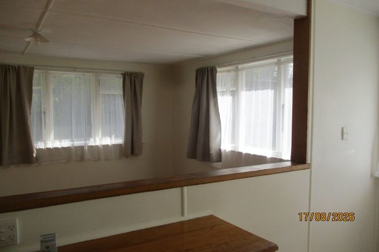 Photo of property in 147 Champion Street, Cannons Creek, Porirua, 5024