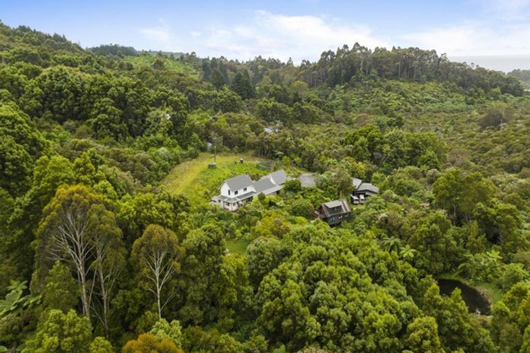 Photo of property in 1863 Takaka-collingwood Highway, Milnthorpe, Collingwood, 7182