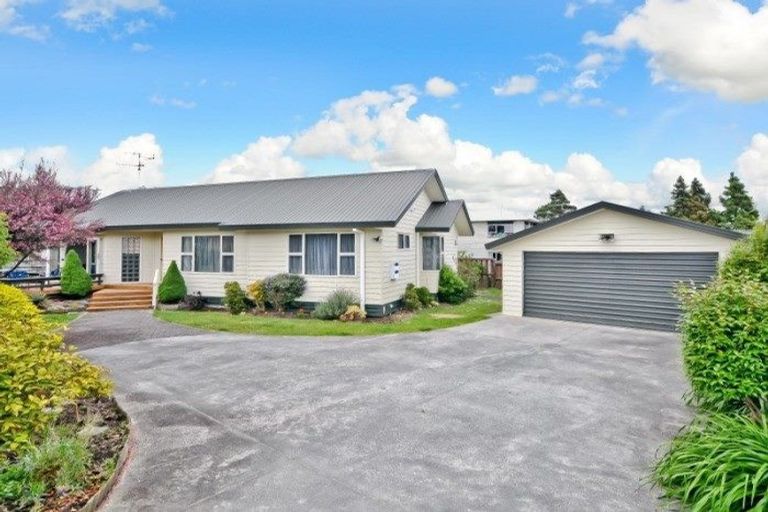 Photo of property in 33c Lake Crescent, Hamilton Lake, Hamilton, 3204